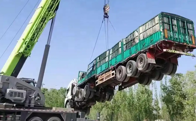兰陵道路脱困救援案例